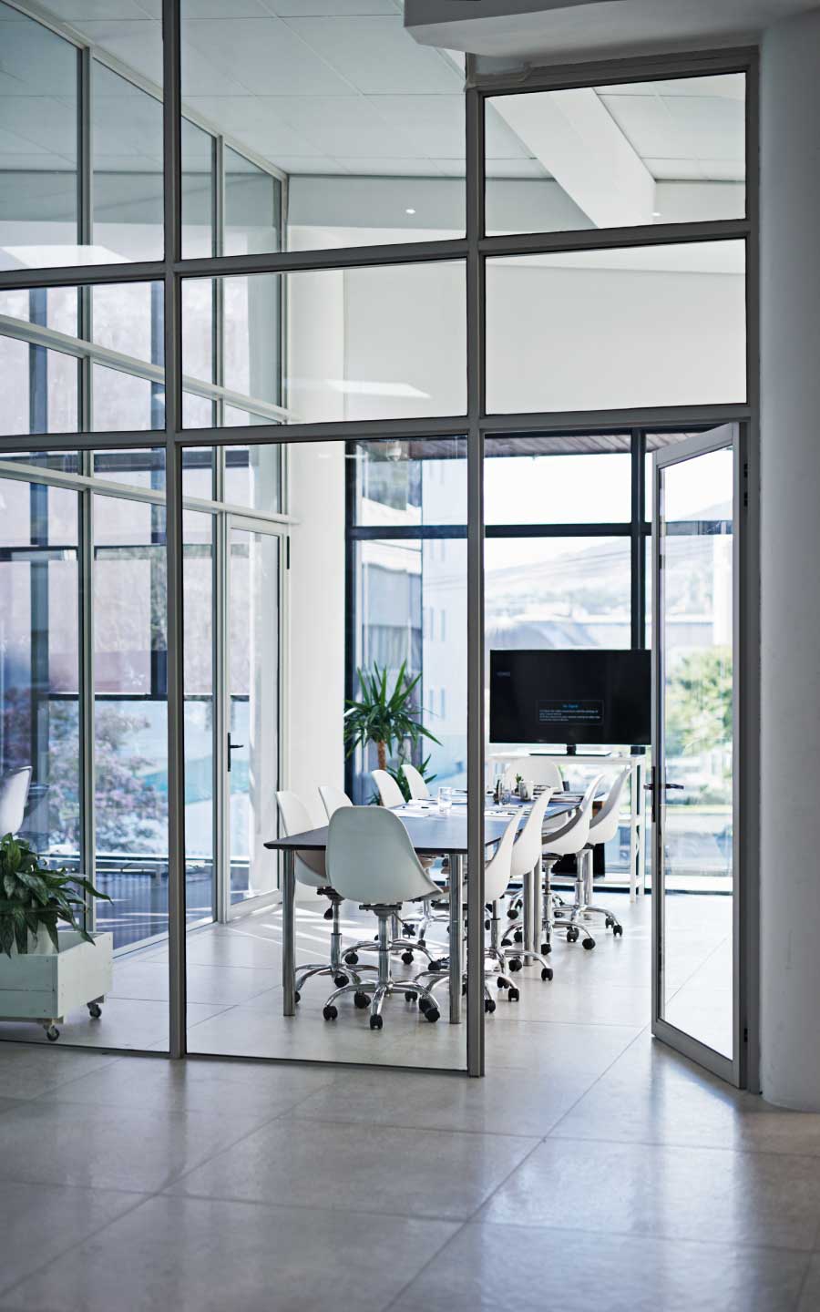 ကြှနျုပျတို့အကွောငျး － ရီတာရဲ့ ဝန်ဆောင်မှု အားသာချက်